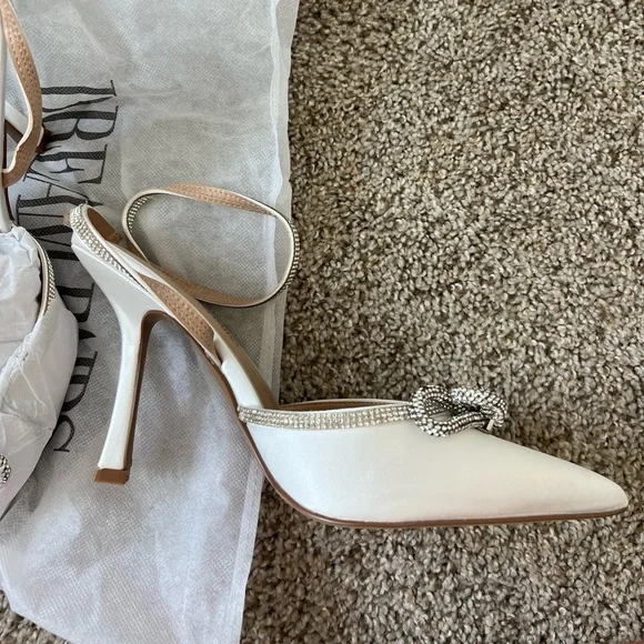 Dream Pairs White Sparkly Bow Heels - Size 9 - NWT 🤍😍 - Picture 8 of 8